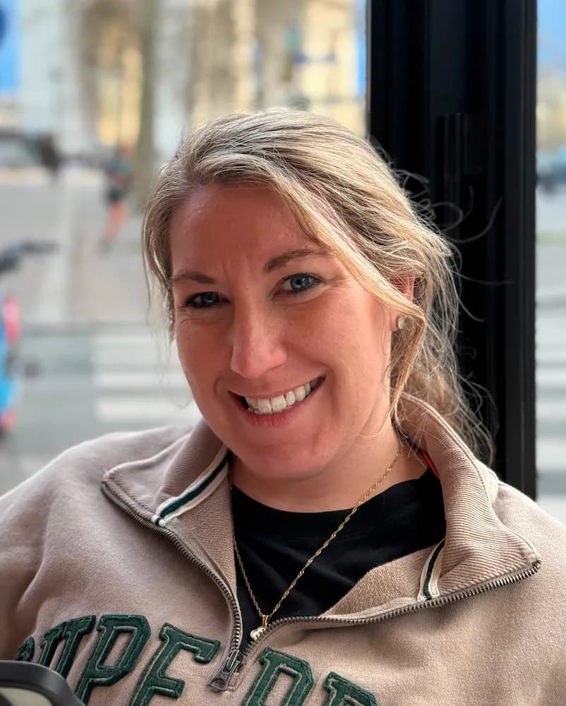 Portrait of Deidra, smiling